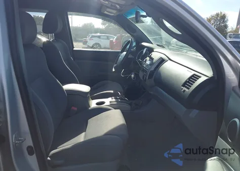 2005 Toyota Tacoma Base V6 из США, поврежденный, VIN 5TEMU52N25Z018373